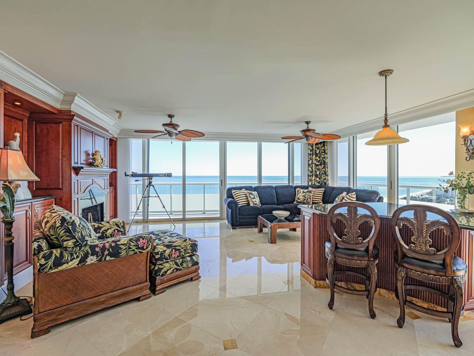 For Sale: $2,595,000 (3 beds, 3 baths, 2224 Square Feet)