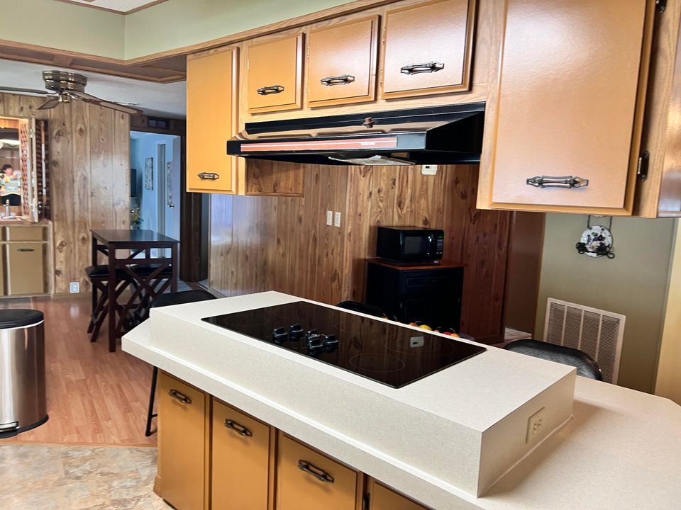 For Sale: $69,000 (2 beds, 2 baths, 1456 Square Feet)