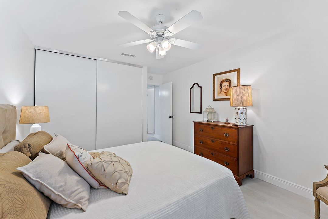 Active With Contract: $1,336,000 (3 beds, 2 baths, 1889 Square Feet)