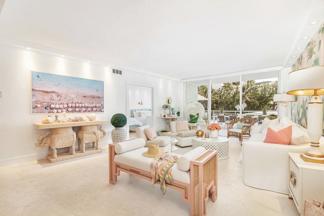 Active With Contract: $1,490,000 (2 beds, 2 baths, 1294 Square Feet)