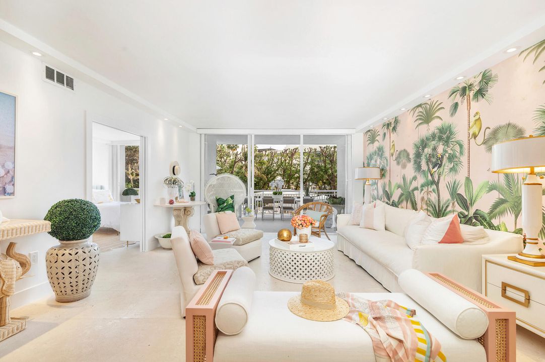 Active With Contract: $1,490,000 (2 beds, 2 baths, 1294 Square Feet)