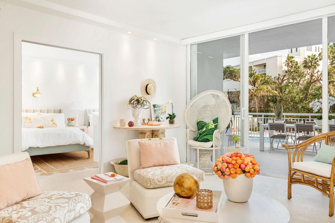 Active With Contract: $1,490,000 (2 beds, 2 baths, 1294 Square Feet)