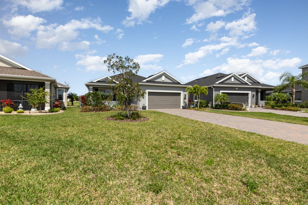 For Sale: $579,000 (3 beds, 2 baths, 1857 Square Feet)