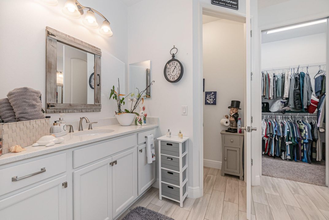 For Sale: $579,000 (3 beds, 2 baths, 1857 Square Feet)