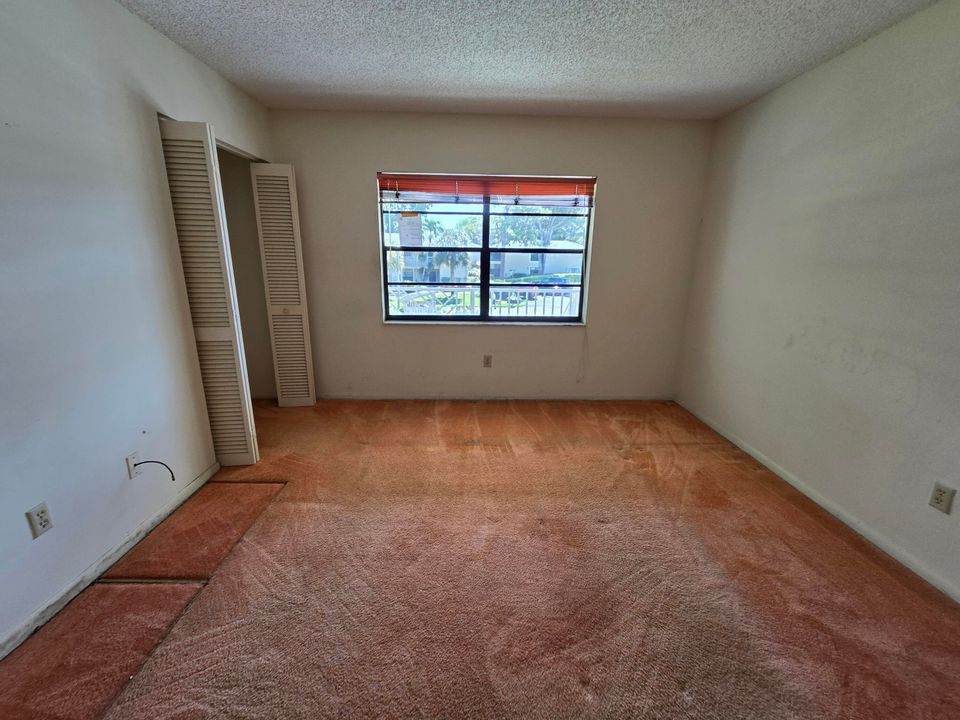 For Sale: $45,000 (2 beds, 2 baths, 1712 Square Feet)