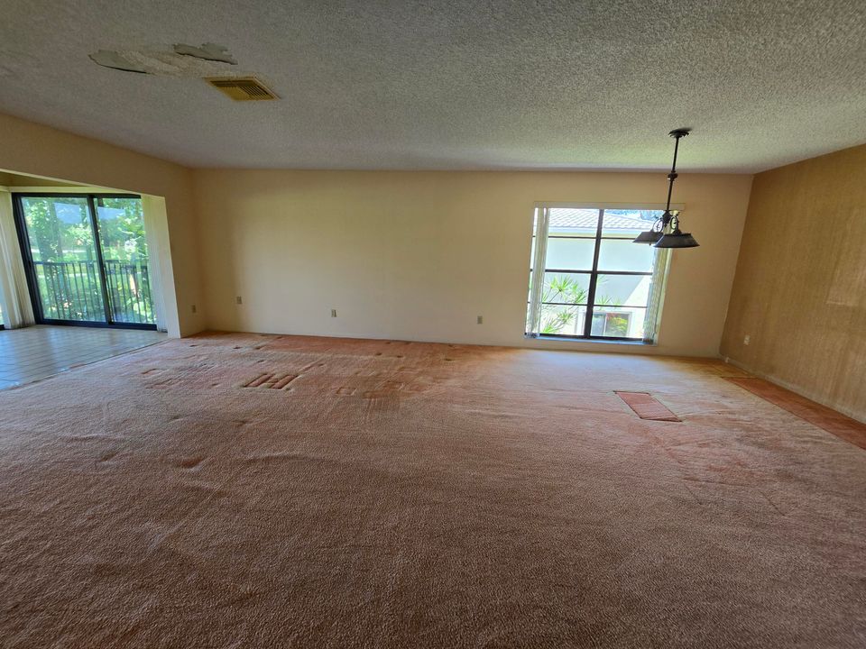 For Sale: $45,000 (2 beds, 2 baths, 1712 Square Feet)