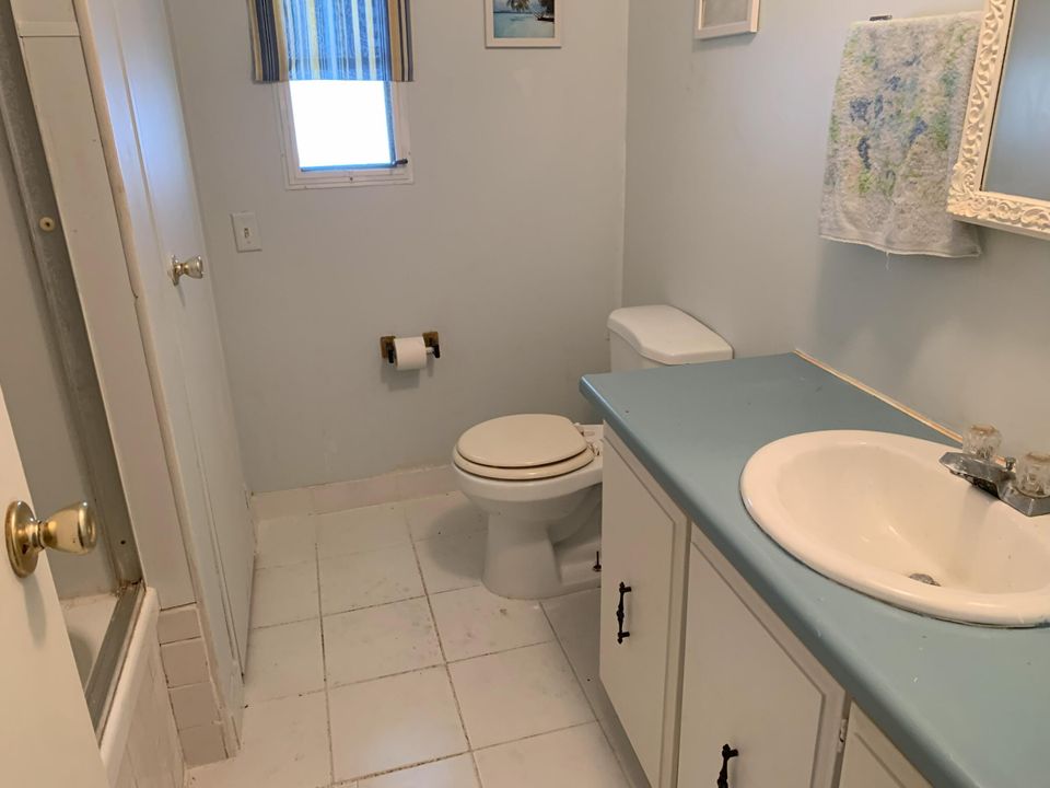 For Rent: $2,100 (2 beds, 2 baths, 1008 Square Feet)