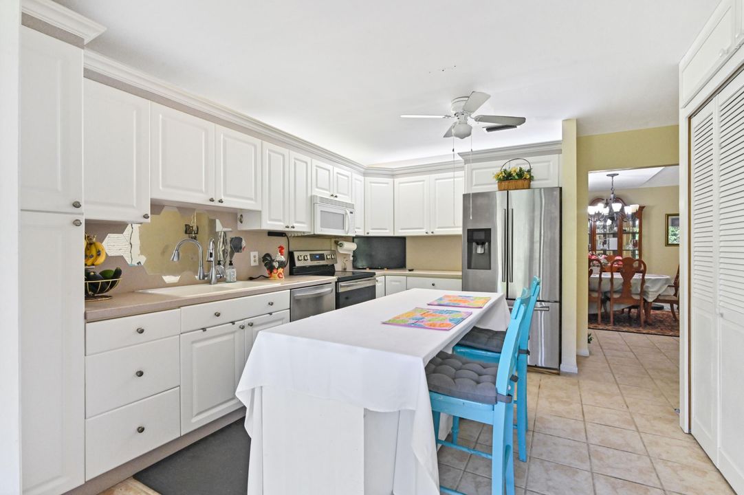 For Sale: $475,000 (3 beds, 2 baths, 1981 Square Feet)