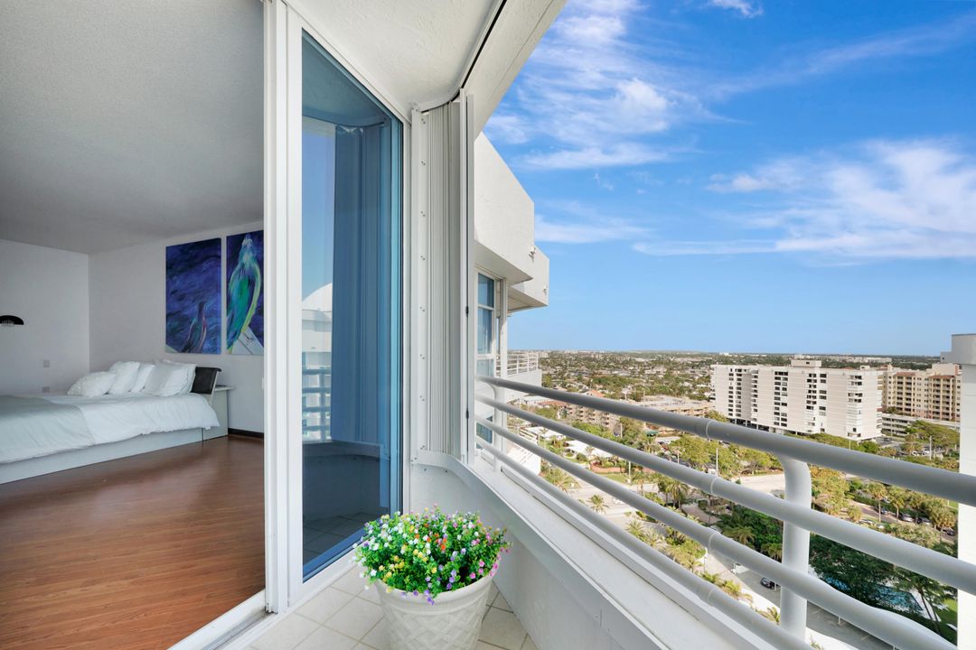 Active With Contract: $1,200,000 (3 beds, 3 baths, 3000 Square Feet)