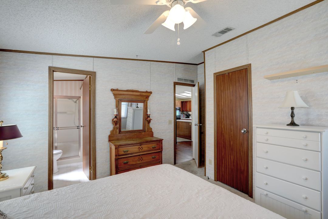 For Sale: $289,000 (3 beds, 3 baths, 1784 Square Feet)