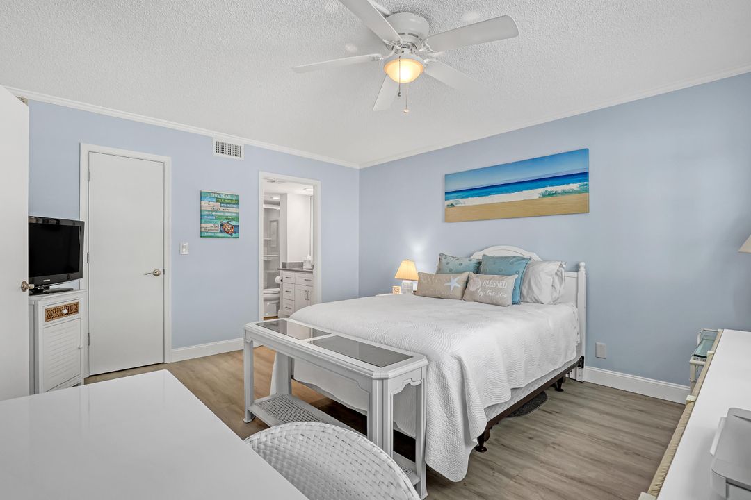 Active With Contract: $4,500 (2 beds, 2 baths, 1143 Square Feet)