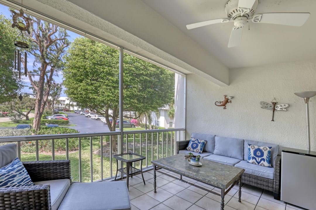 Active With Contract: $4,500 (2 beds, 2 baths, 1143 Square Feet)