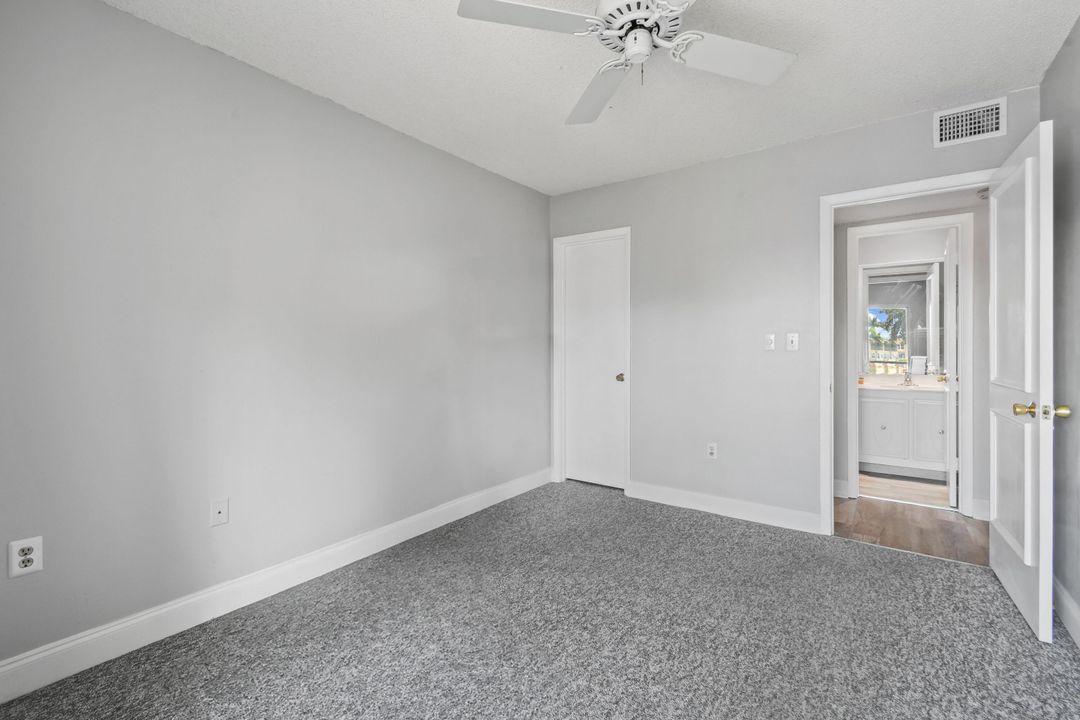For Sale: $253,900 (2 beds, 1 baths, 820 Square Feet)