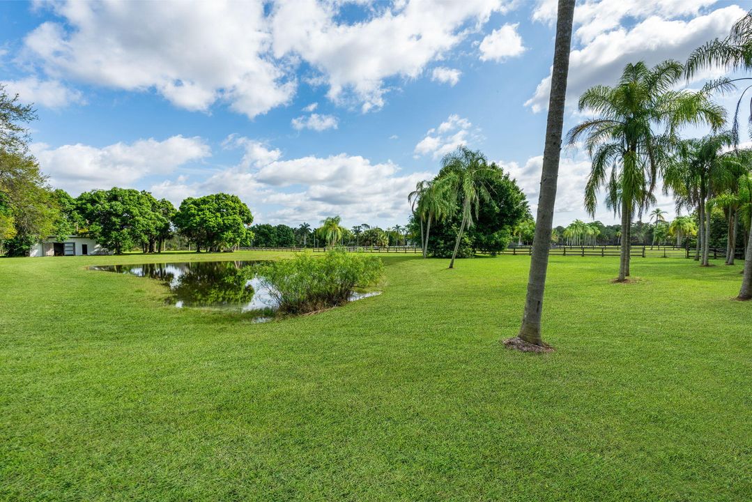 For Sale: $2,690,000 (4 beds, 3 baths, 1249 Square Feet)