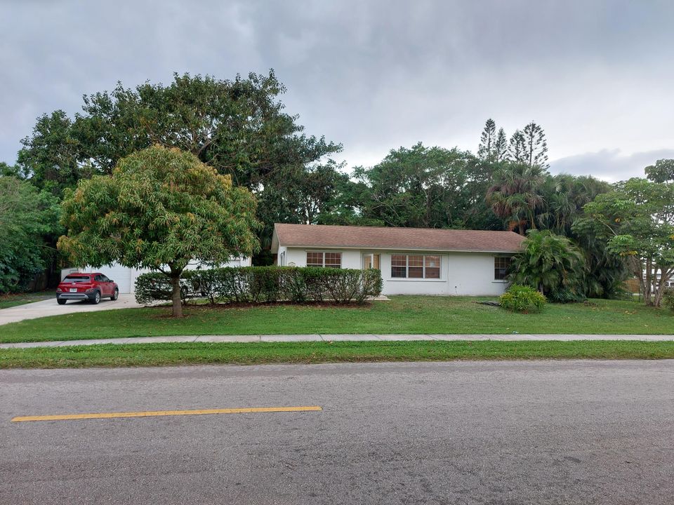 Vendido Recientemente: $645,000 (3 camas, 2 baños, 1071 Pies cuadrados)