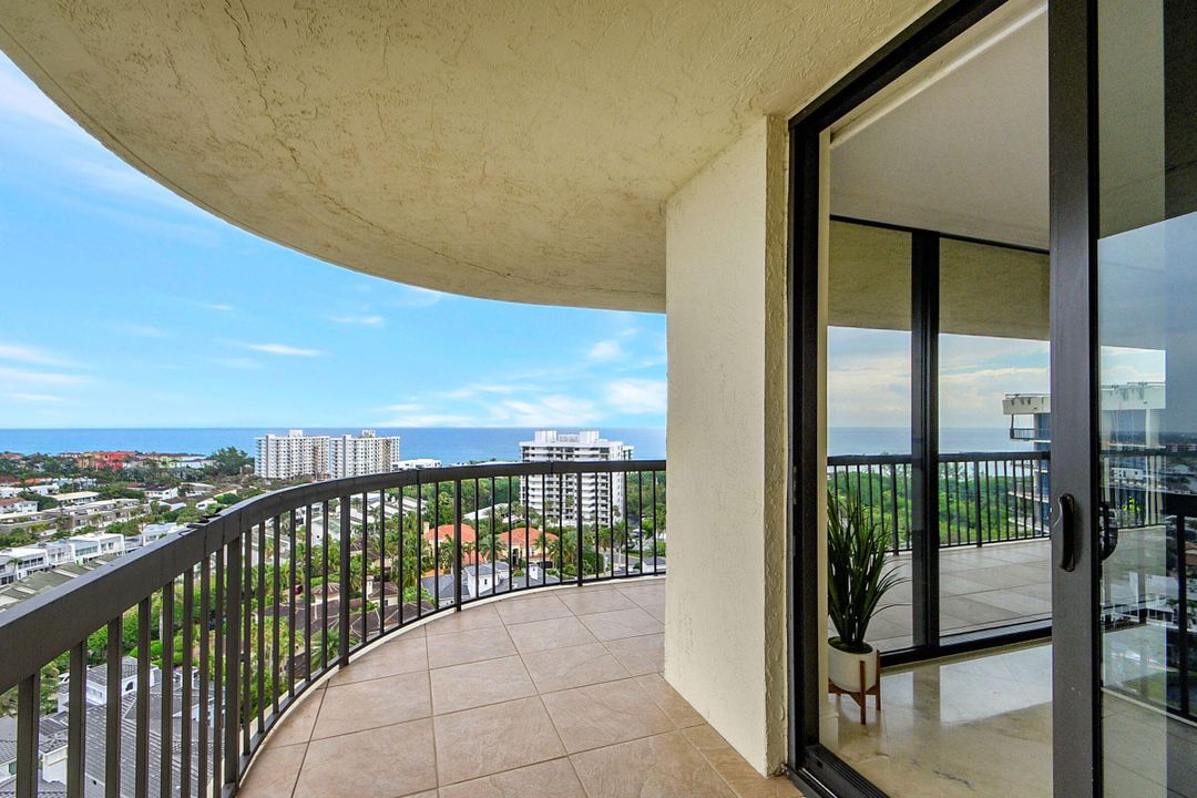 Active With Contract: $2,100,000 (3 beds, 2 baths, 2070 Square Feet)