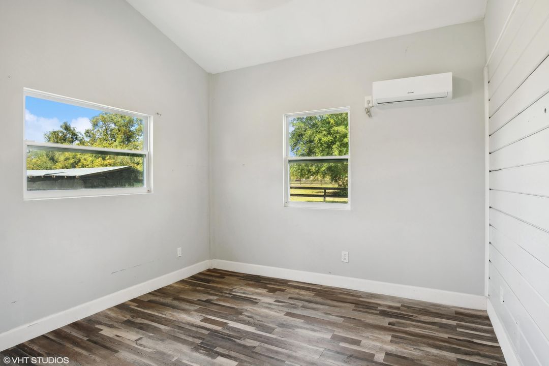 For Sale: $1,200,000 (4 beds, 2 baths, 2432 Square Feet)