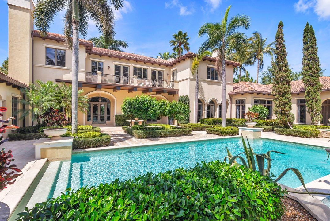 For Sale: $9,995,000 (5 beds, 7 baths, 9017 Square Feet)