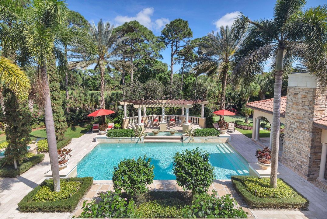 For Sale: $9,995,000 (5 beds, 7 baths, 9017 Square Feet)