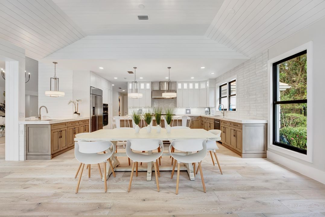 Active With Contract: $4,500,000 (4 beds, 4 baths, 5260 Square Feet)