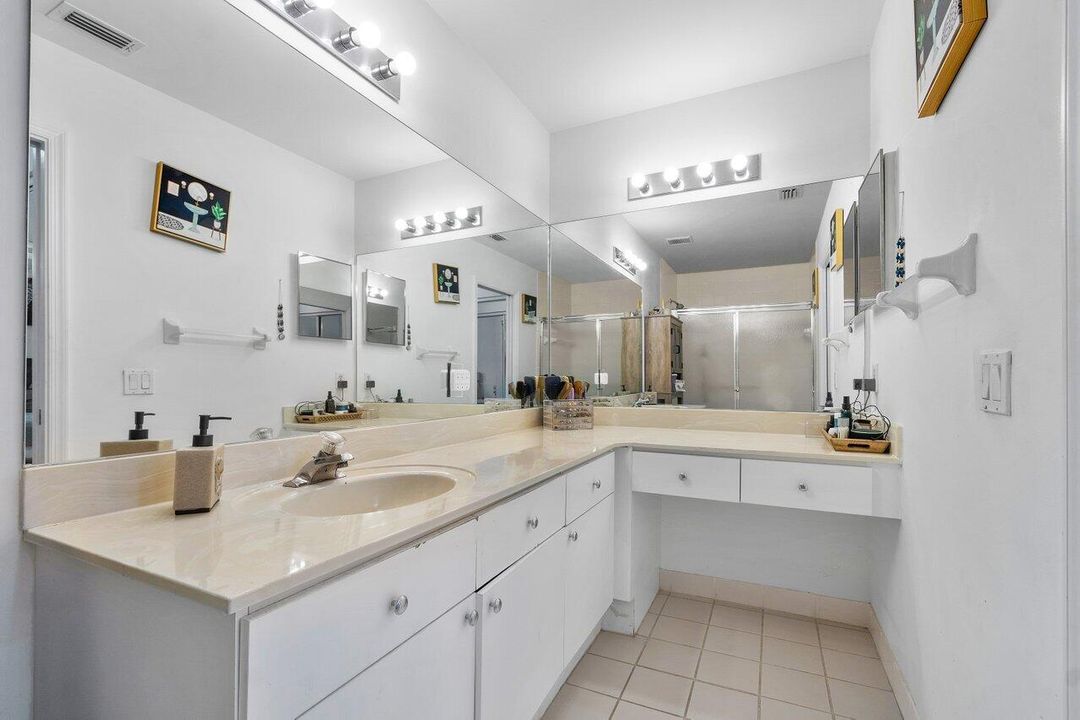For Sale: $345,000 (2 beds, 2 baths, 1193 Square Feet)