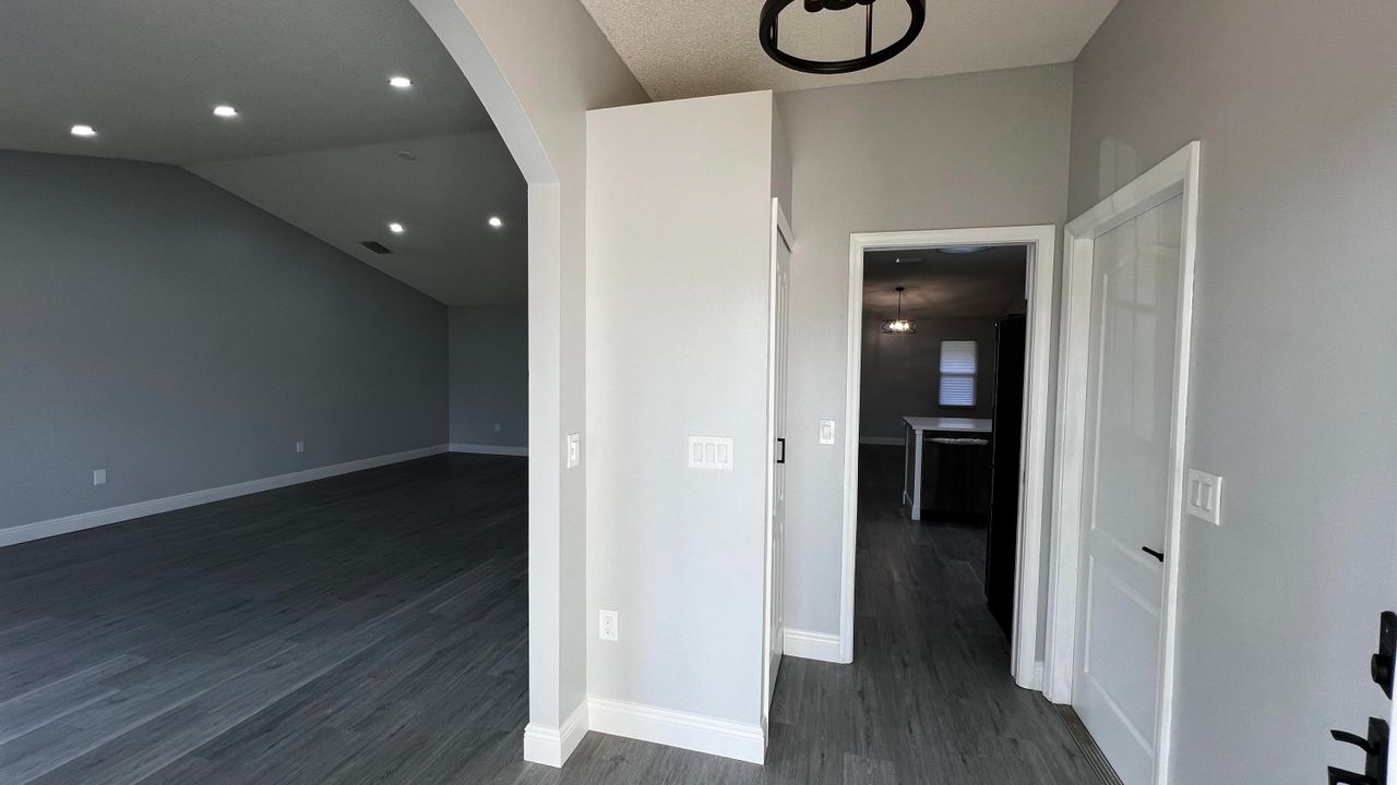 Active With Contract: $395,000 (3 beds, 2 baths, 2100 Square Feet)