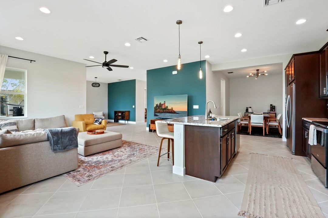 Active With Contract: $699,900 (5 beds, 2 baths, 2788 Square Feet)