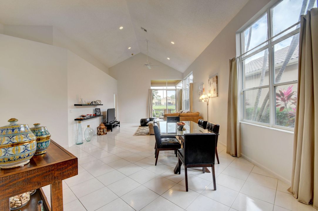 Active With Contract: $11,500 (3 beds, 2 baths, 1758 Square Feet)