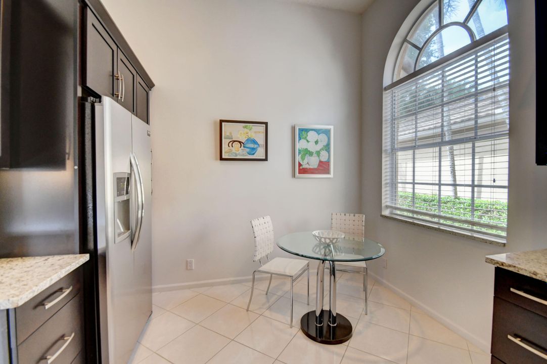 Active With Contract: $11,500 (3 beds, 2 baths, 1758 Square Feet)