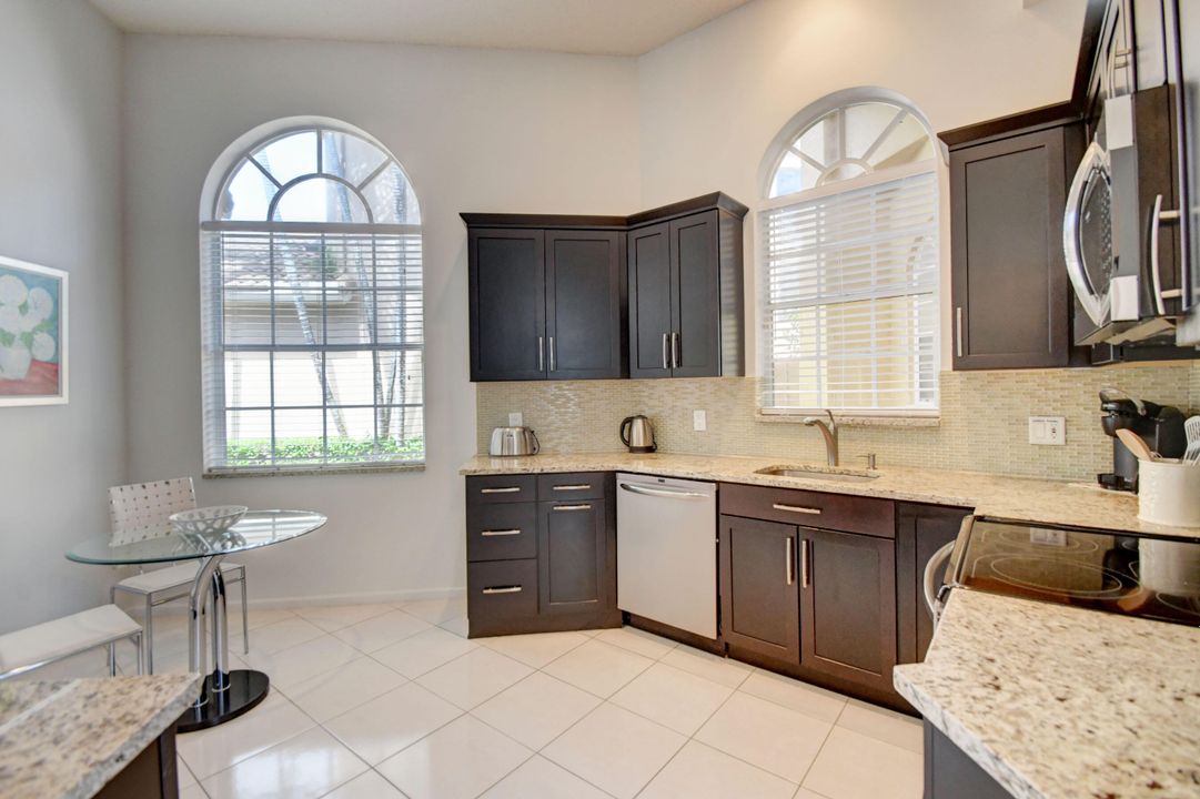 Active With Contract: $11,500 (3 beds, 2 baths, 1758 Square Feet)