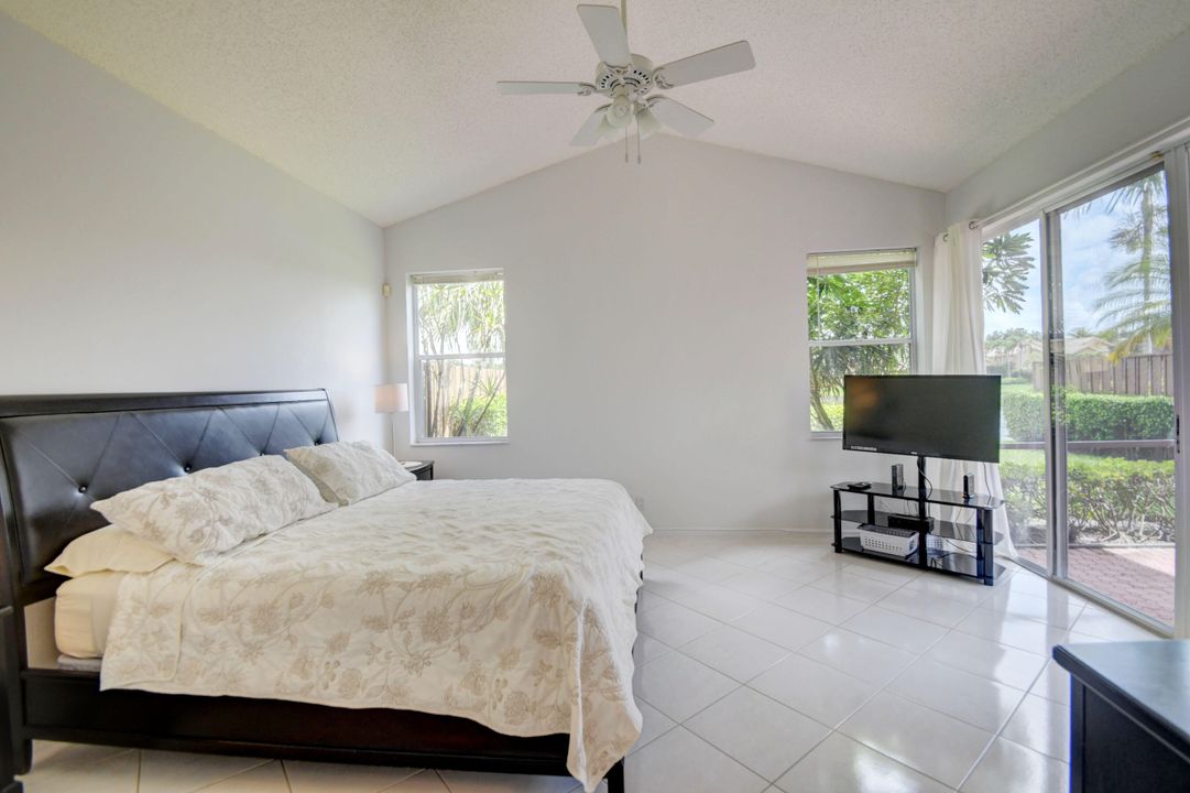 Active With Contract: $11,500 (3 beds, 2 baths, 1758 Square Feet)