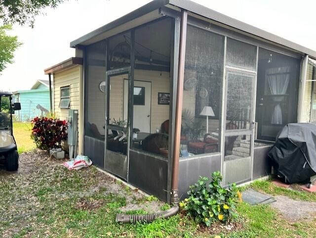 Active With Contract: $54,900 (2 beds, 2 baths, 1144 Square Feet)