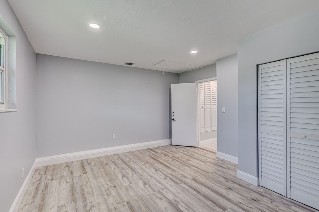 Active With Contract: $749,000 (4 beds, 2 baths, 2095 Square Feet)
