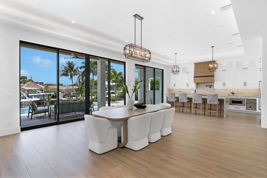 For Sale: $6,895,000 (5 beds, 4 baths, 4725 Square Feet)