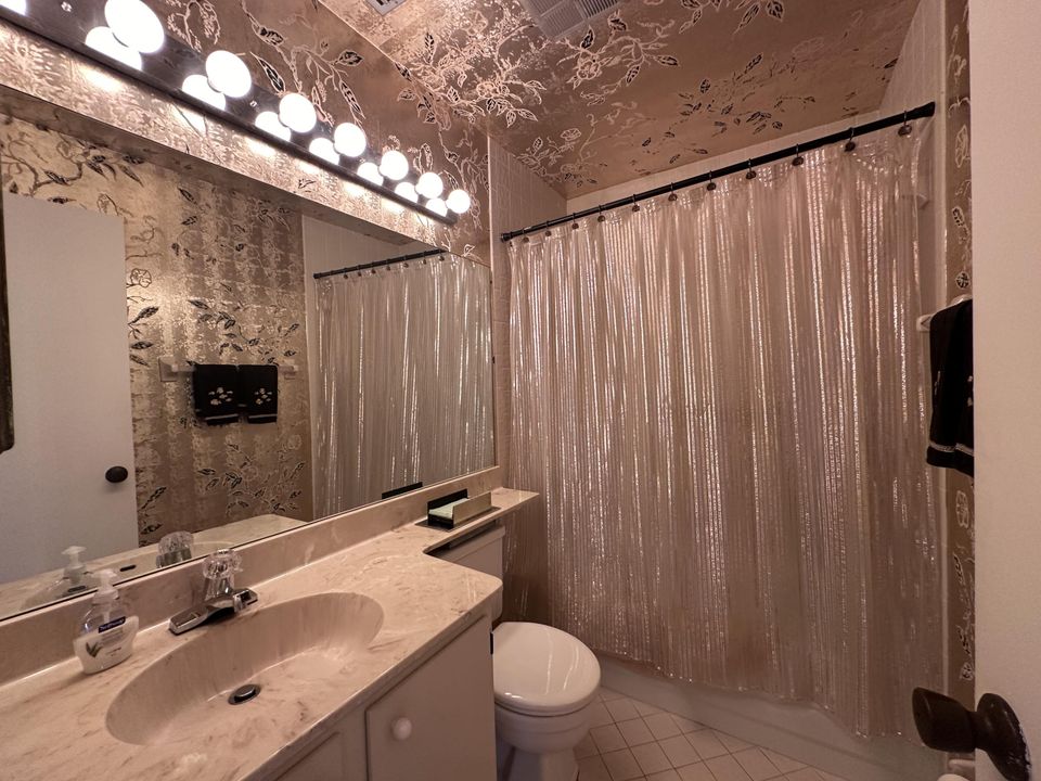 待售: $350,000 (2 贝兹, 2 浴室, 1484 平方英尺)