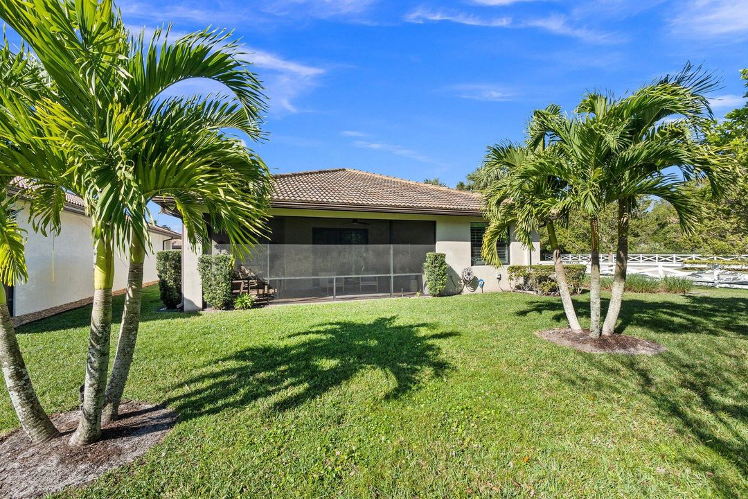 For Sale: $649,000 (3 beds, 2 baths, 1941 Square Feet)