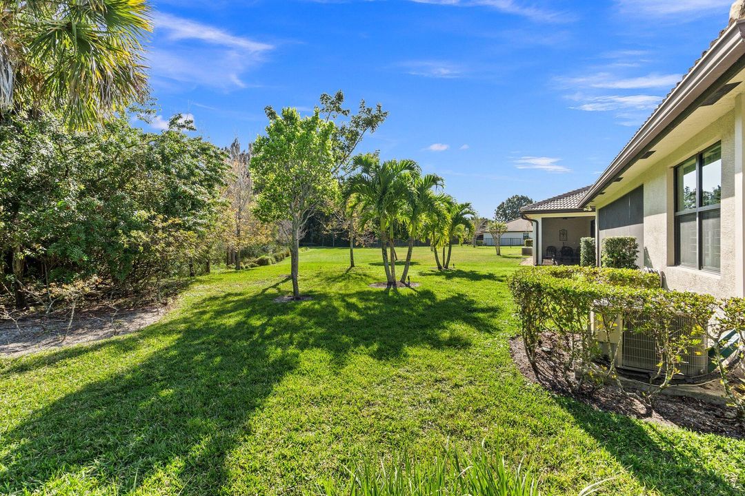 For Sale: $649,000 (3 beds, 2 baths, 1941 Square Feet)