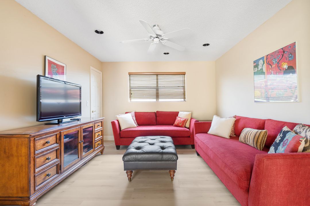 Active With Contract: $489,000 (3 beds, 2 baths, 2240 Square Feet)
