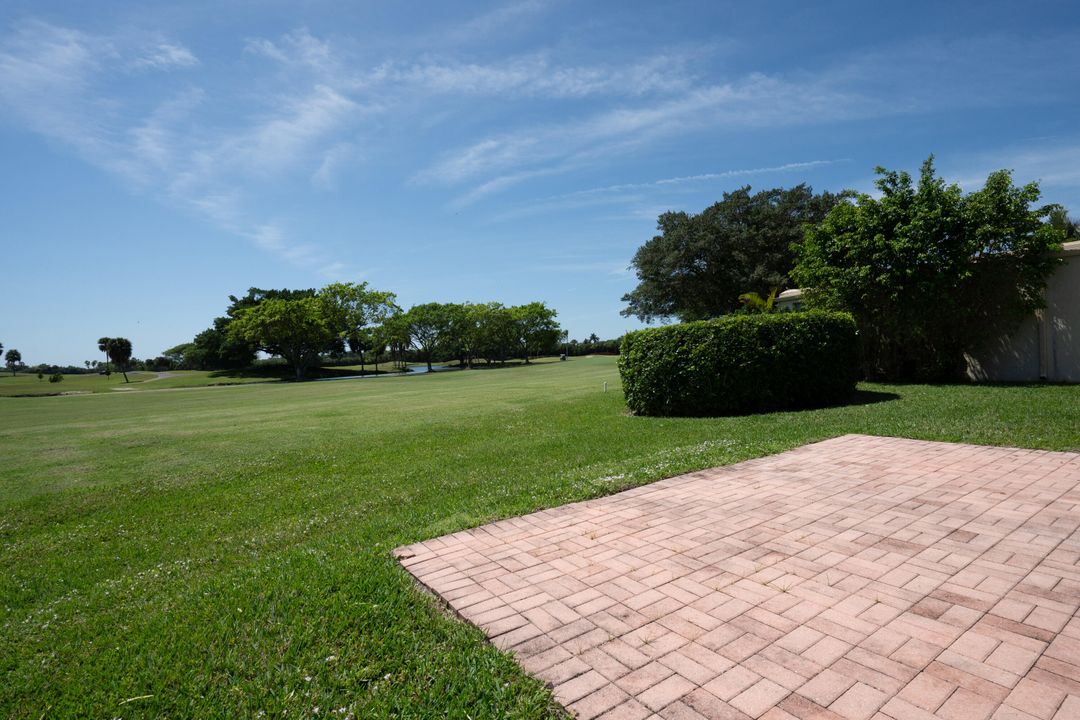 Active With Contract: $489,000 (3 beds, 2 baths, 2240 Square Feet)