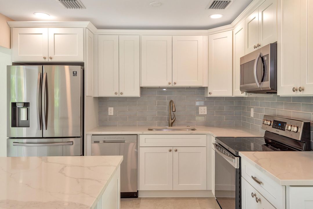 Active With Contract: $3,400 (3 beds, 2 baths, 1764 Square Feet)