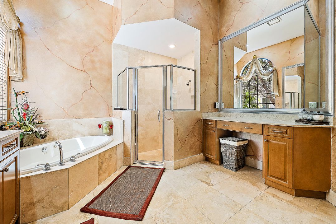 待售: $3,000,000 (6 贝兹, 7 浴室, 6845 平方英尺)