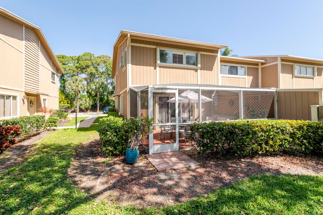 Active With Contract: $409,990 (3 beds, 2 baths, 1620 Square Feet)