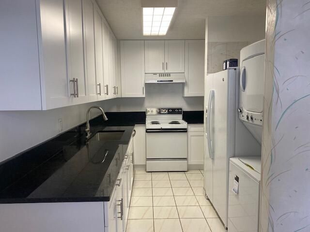 For Sale: $199,000 (2 beds, 2 baths, 1148 Square Feet)