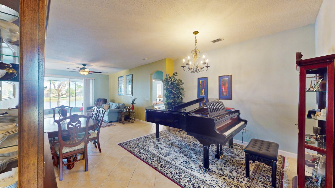 For Sale: $390,000 (3 beds, 2 baths, 1997 Square Feet)