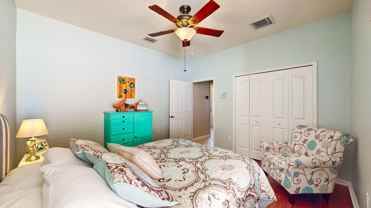 For Sale: $380,000 (3 beds, 2 baths, 1997 Square Feet)