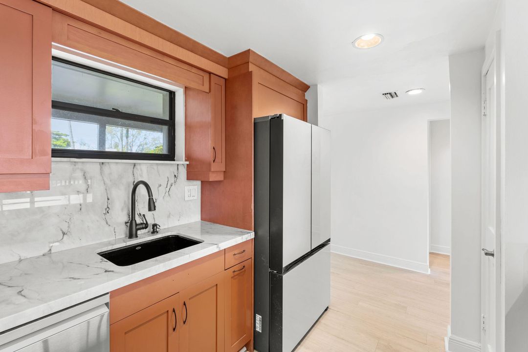 For Sale: $749,000 (2 beds, 2 baths, 1350 Square Feet)
