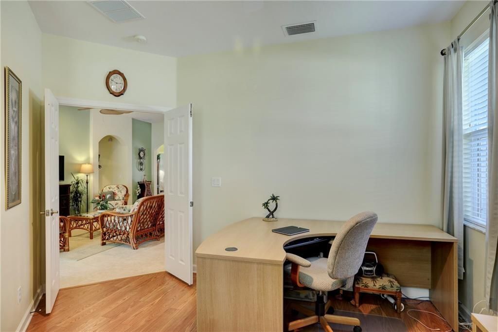 Active With Contract: $389,900 (2 beds, 2 baths, 1712 Square Feet)