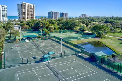 Active With Contract: $449,500 (1 beds, 2 baths, 1011 Square Feet)