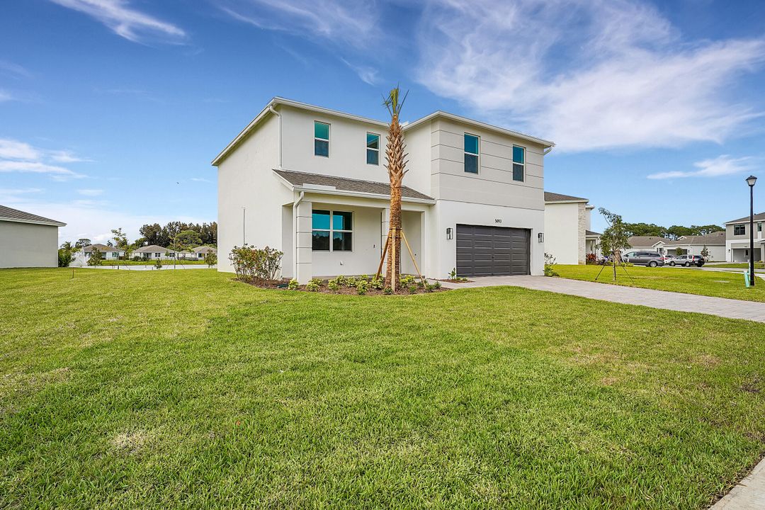 Active With Contract: $4,000 (4 beds, 2 baths, 2470 Square Feet)