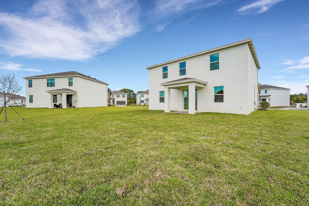 Active With Contract: $4,000 (4 beds, 2 baths, 2470 Square Feet)